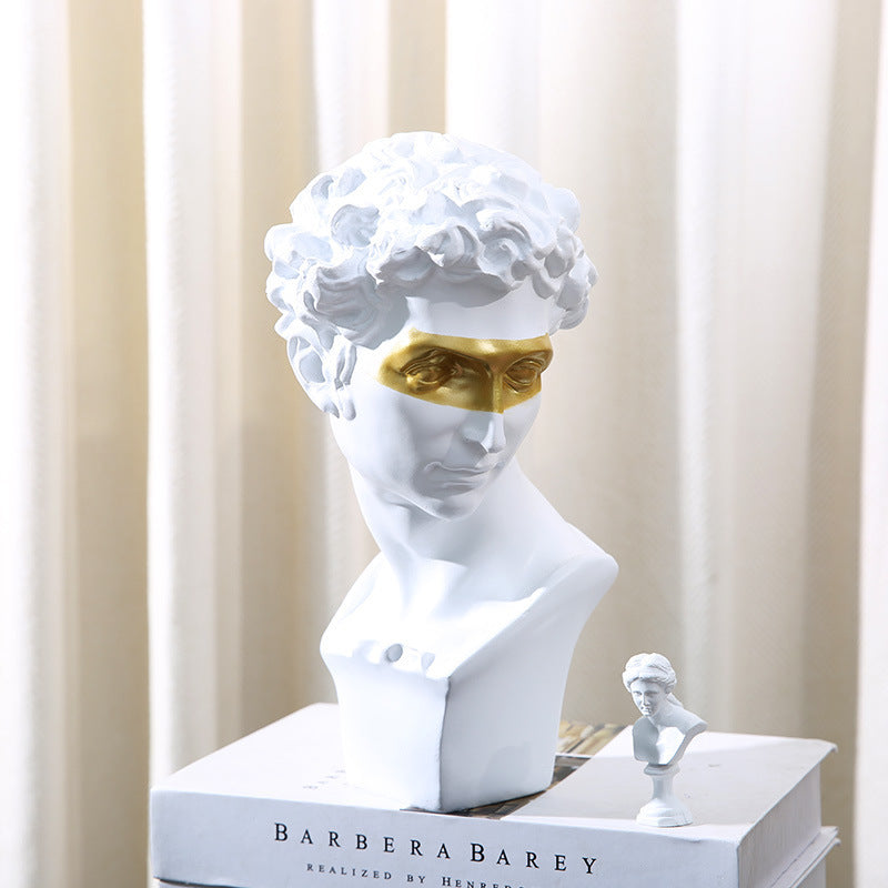 Rynx | David Sculpture