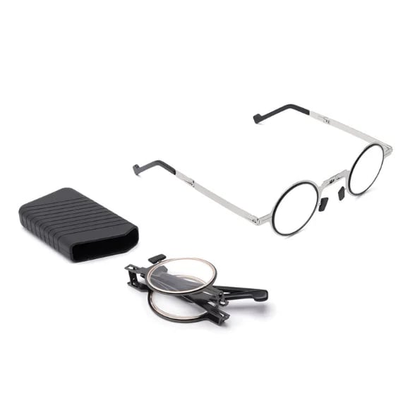 RYNX | screwless foldable reading glasses made of titanium material