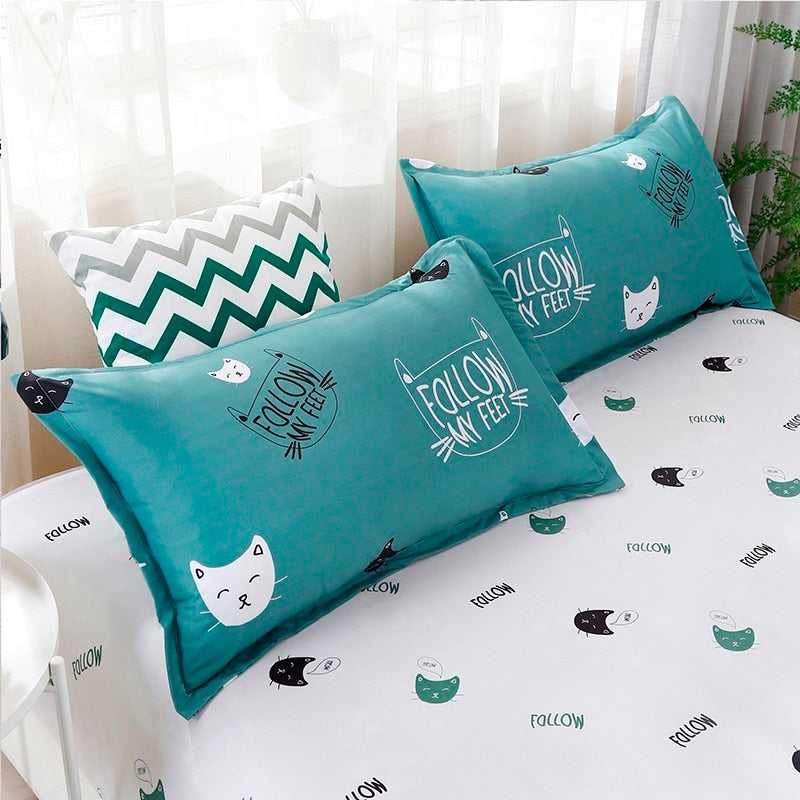 Rynx | Follow My Feet Minimalist Cat Theme Bedding Set