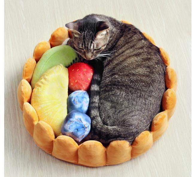 Rynx | Fruit tart Cat bed