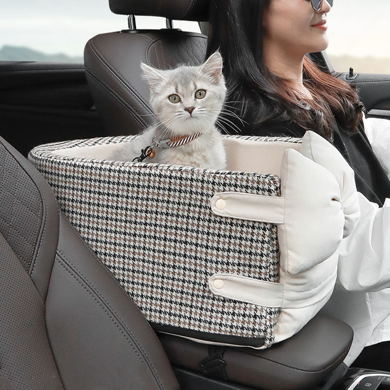 Rynx | Houndstooth Lookout Console Bow Pet Car Seat