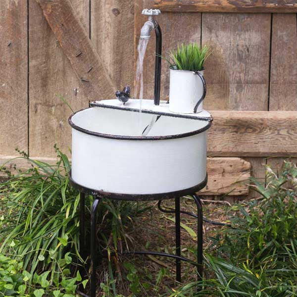 Rynx | Enamelled inspired sink fountain