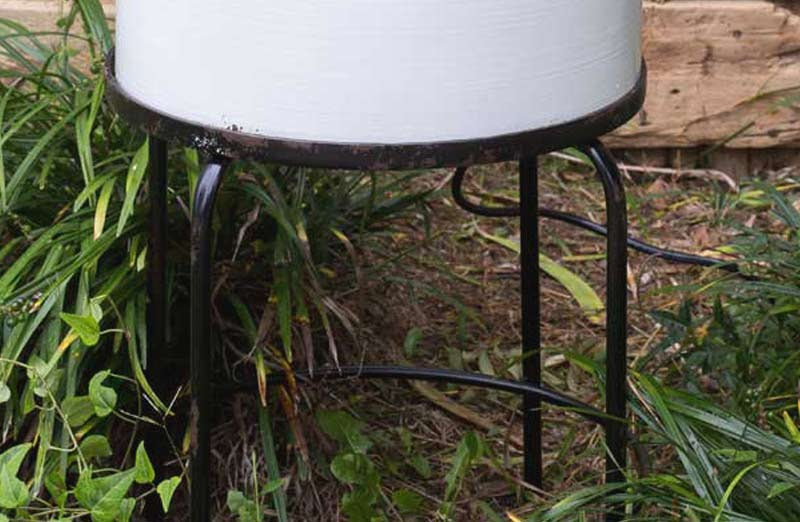 Rynx | Enamelled inspired sink fountain