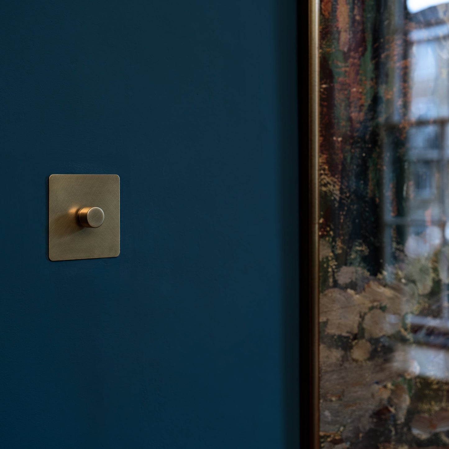 Rynx | 1G Two Way Dimmer Switch - Antique Brass