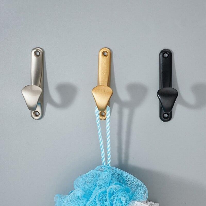 Rynx | Nordic Charm Wall Hook: Stylish Zinc Alloy Organizer for Elegant Living Spaces