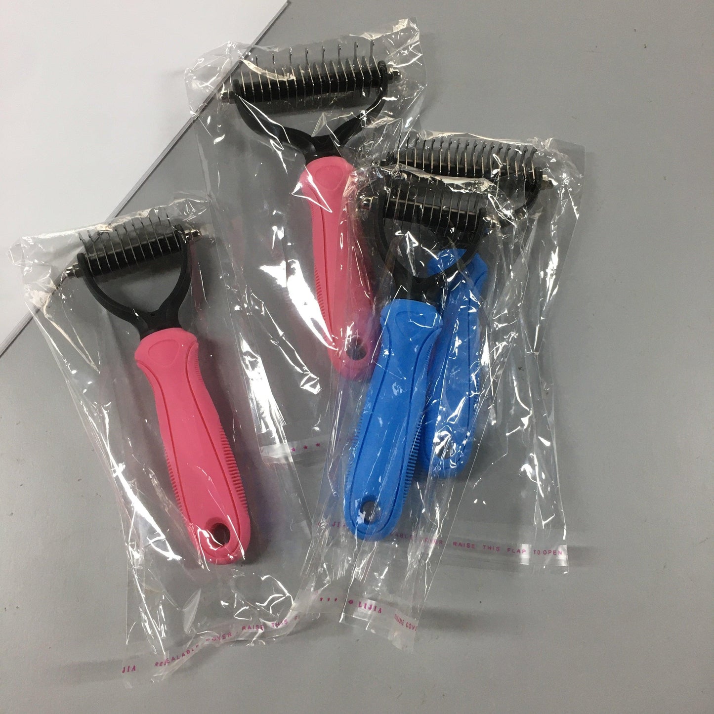Rynx | Joyful Pet Grooming Brush - Simplifying shedding and strengthening bonds