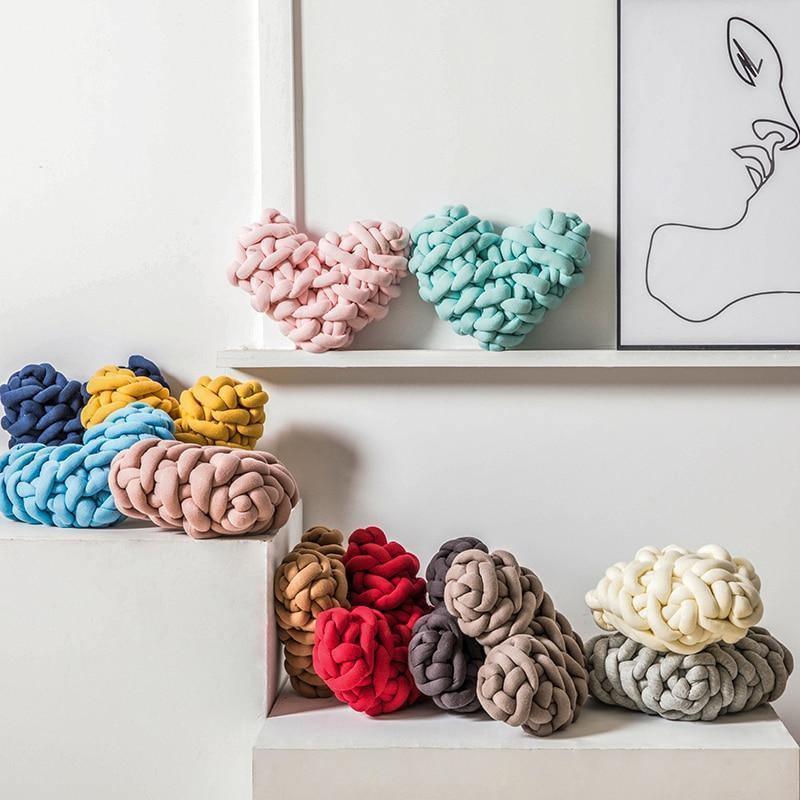 Rynx | Valentine's Day Heart Chunky Knit Pillow
