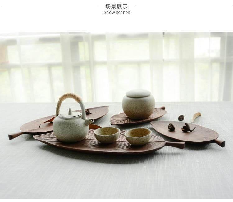 Rynx | Walnut Snack Tray Leaf Plates