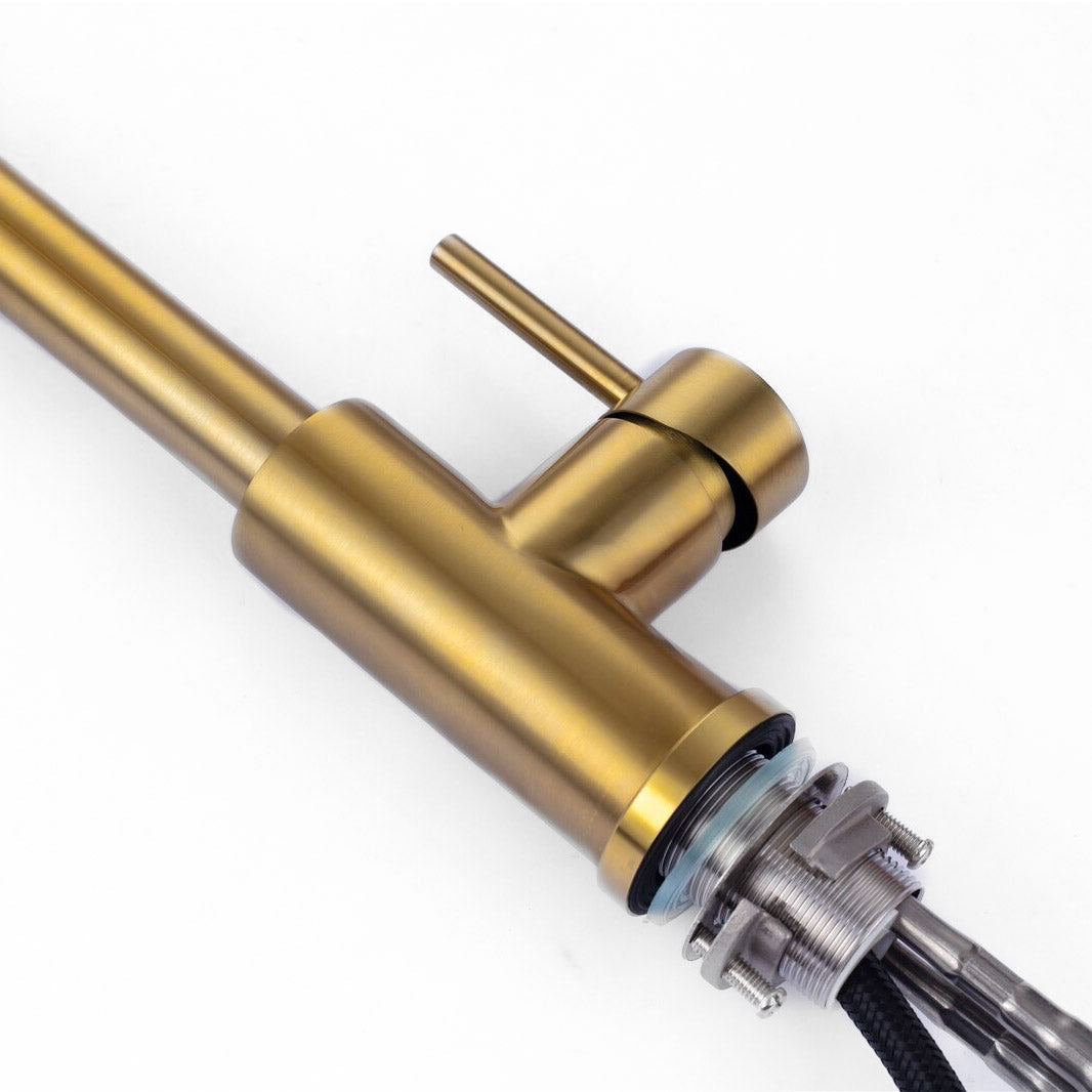 Rynx | Kitchen with golden hose spray