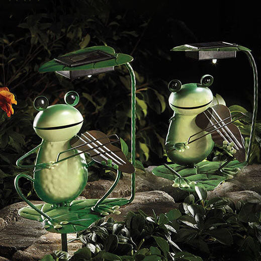 Rynx | GardenFrog Solar-Powered Decorative Light – Playful Outdoor Floor Lamp