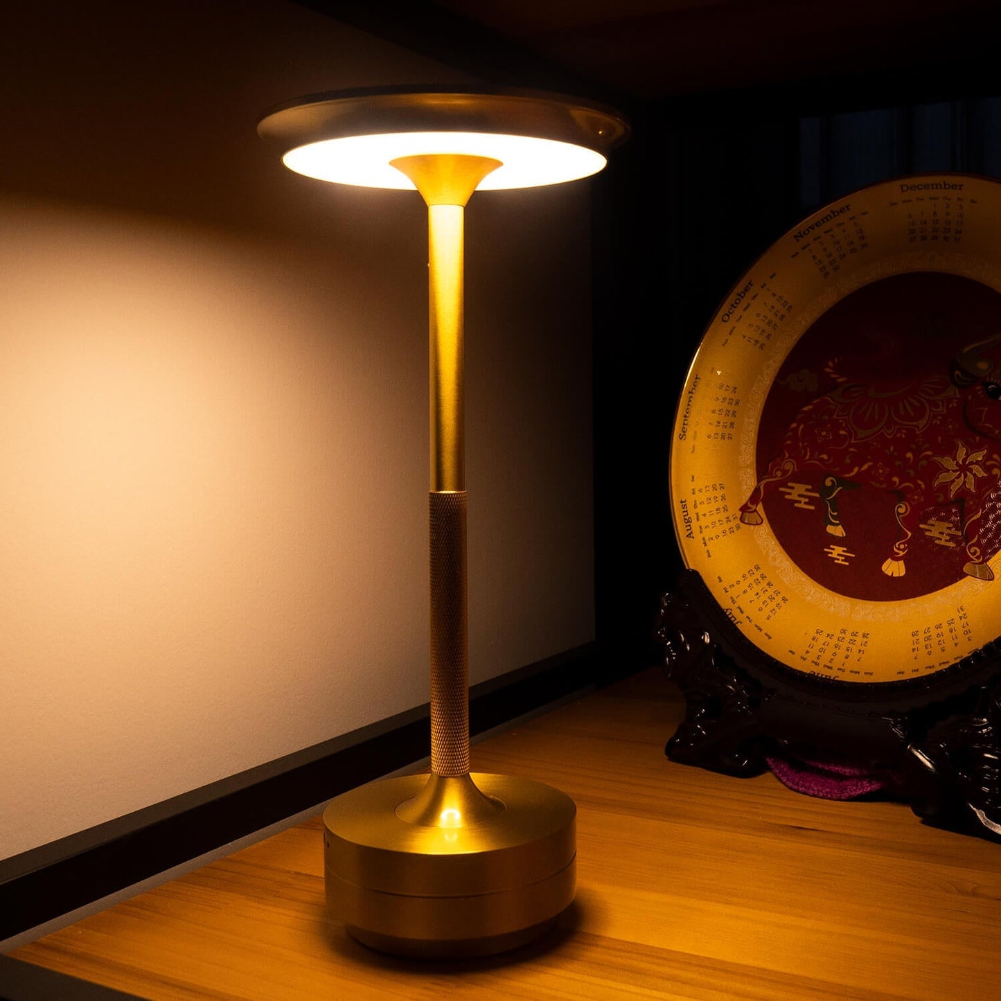 Rynx | Ambient Metallic Wireless Table Lamp