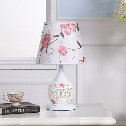 Rynx | Chinese Minimalist Ceramic Floral Fabric Cone 1-Light Table Lamp