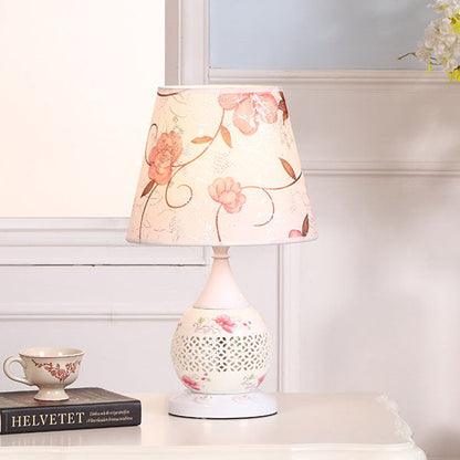 Rynx | Chinese Minimalist Ceramic Floral Fabric Cone 1-Light Table Lamp