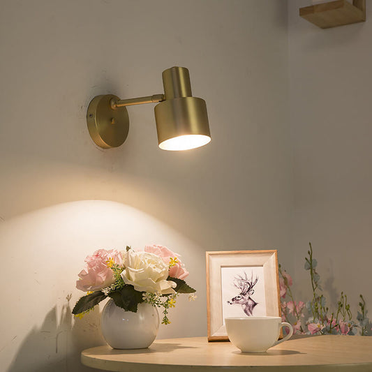 Rynx | Modern minimalist gold metal wall lamp
