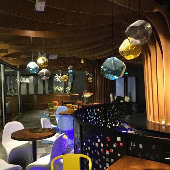 Rynx | Glasvara Pendant Light | Modern Glass Design | Irregular Shape | Living Room Light