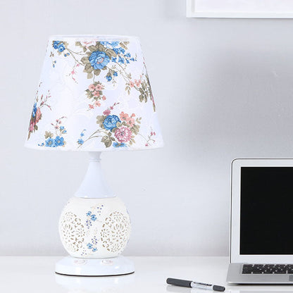 Rynx | Chinese Minimalist Ceramic Floral Fabric Cone 1-Light Table Lamp