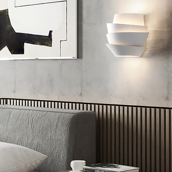 Rynx | Scandinavian Wall Lamp with Double Light Points - NordGlow