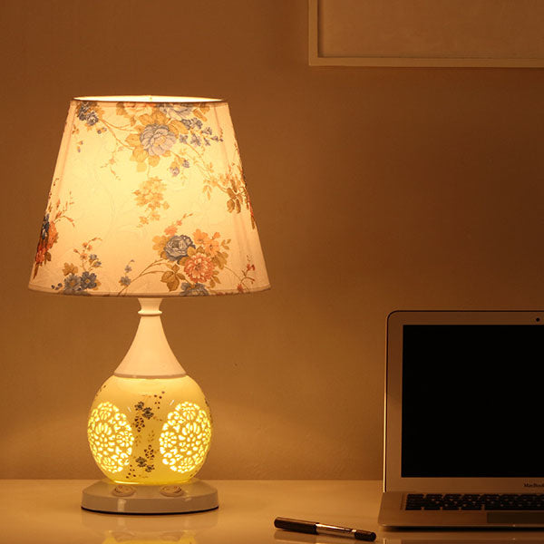 Rynx | Chinese Minimalist Ceramic Floral Fabric Cone 1-Light Table Lamp