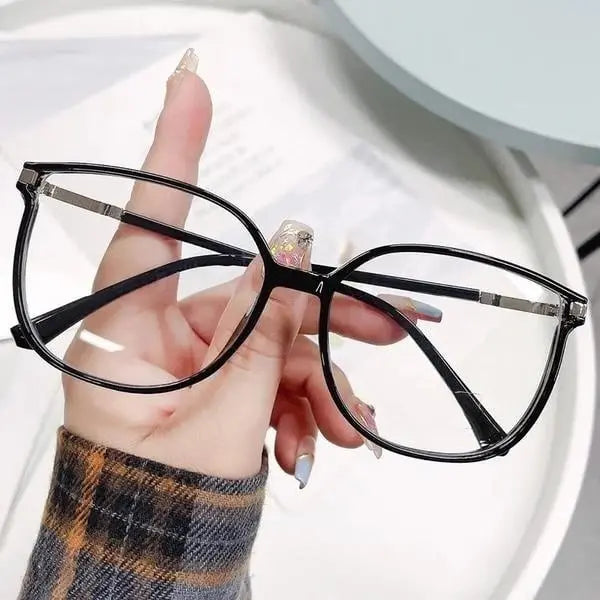 Rynx | Ultra-light Anti-Blue Light Reading Glasses for Women