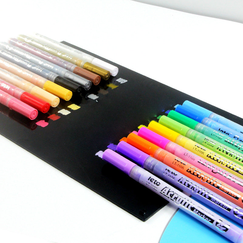 Rynx | Highly pigmented acrylic paint markers