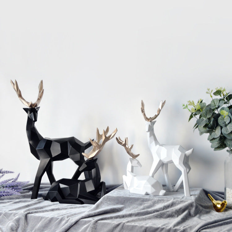 Rynx Scandinavian Reindeer Sculptures Set of 2