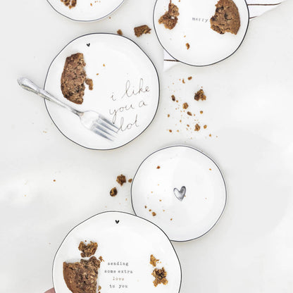 Rynx | Collections Cake Plate Sending some extra love