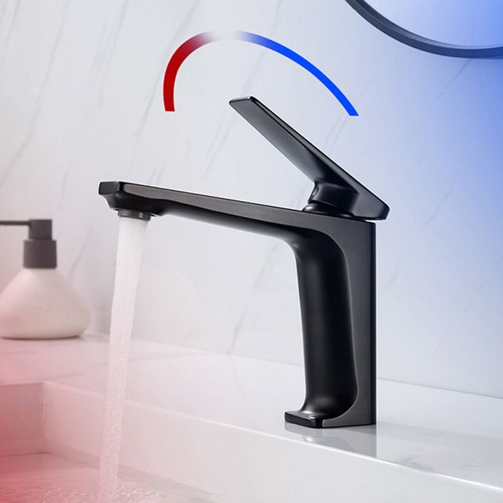 Rynx | Modern Centerset Sink Faucet Solid Color Copper Faucet for the Bathroom