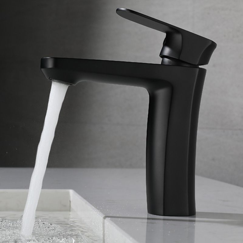 Rynx | Square 1-Handle Basin Mixer 1 Hole Basin Mixer