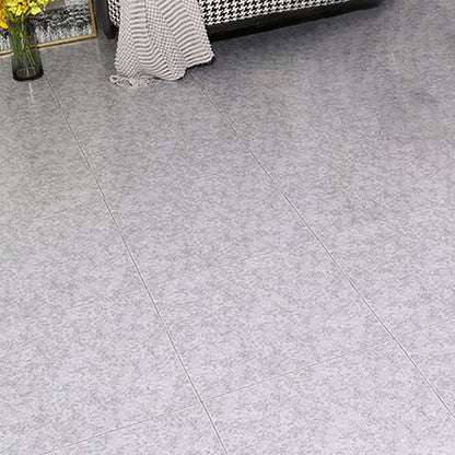 Rynx | Waterproof PVC flooring wood look self-adhesive fire-resistant PVC flooring