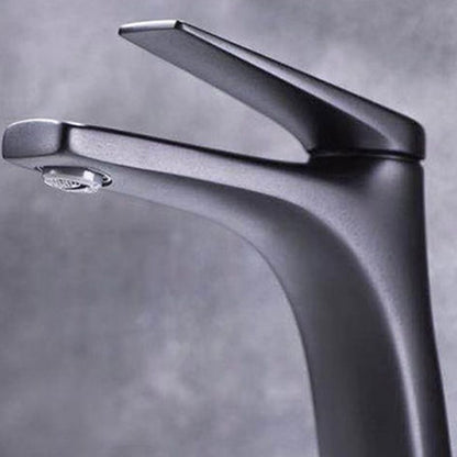 Rynx | Contemporary Copper Vessel Faucet Low Arc Vessel Faucet