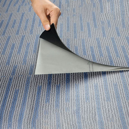 Rynx | Scratch-resistant plastic floor Waterproof peel & stick floor tiles