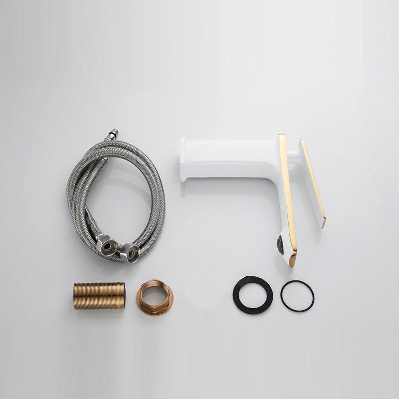 Rynx | Single Hole Bathroom Faucet 6.69" H Modern Luxury Sink Faucet