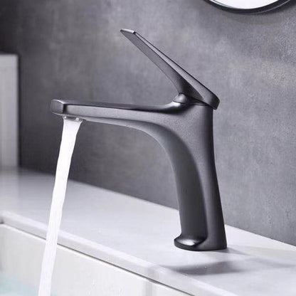 Rynx | Contemporary Copper Vessel Faucet Low Arc Vessel Faucet