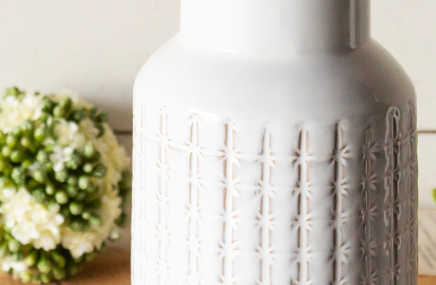 Rynx | Embossed stoneware vase, Choose your size