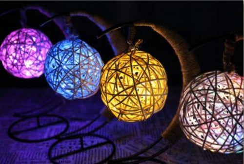 Rynx | Creative Hand Rattan LED Table Lamp