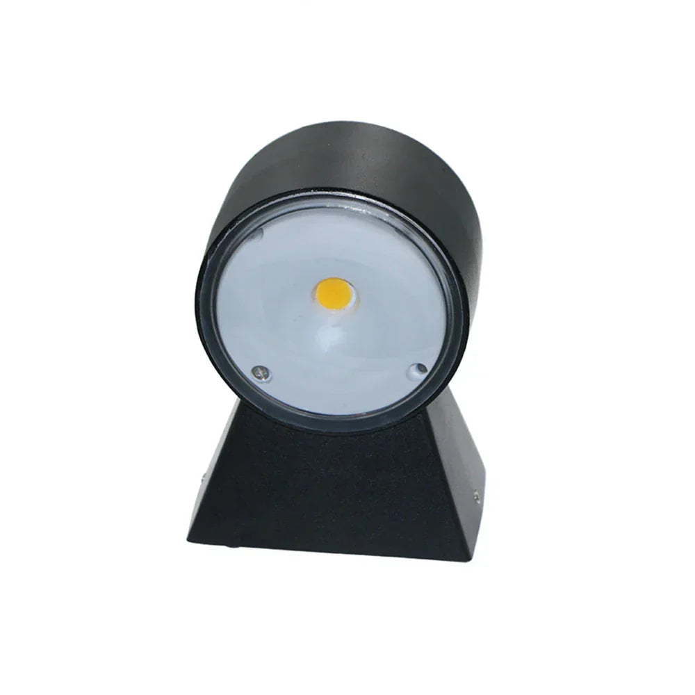 Rynx | AquaShield - Waterproof Aluminum garden lamp