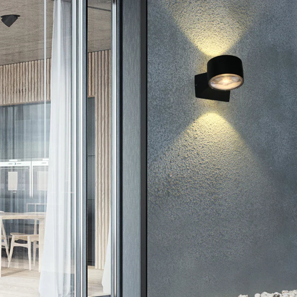 Rynx | AquaShield - Waterproof Aluminum garden lamp