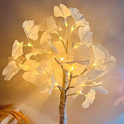 Rynx | Battery-operated LED illuminated wooden decoration