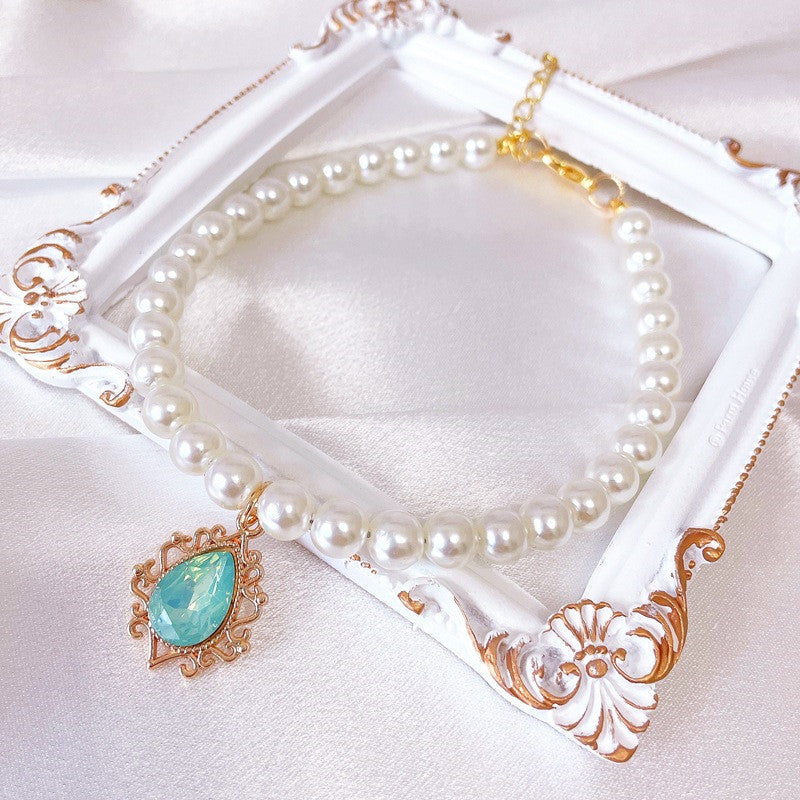 Rynx | Adjustable Pearl Pet Collar with Rhinestone Charm for Cats and Dogs