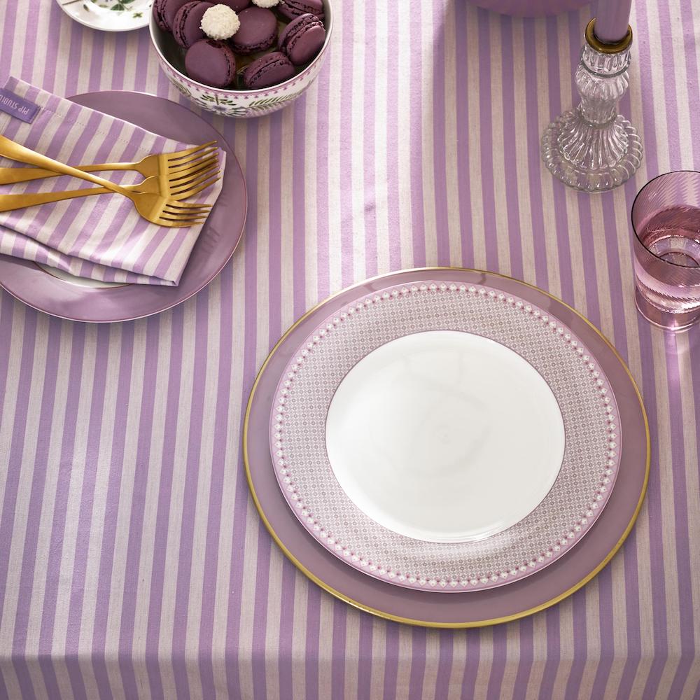 Rynx | Plate Lily & Lotus purple patterned 26.5 cm