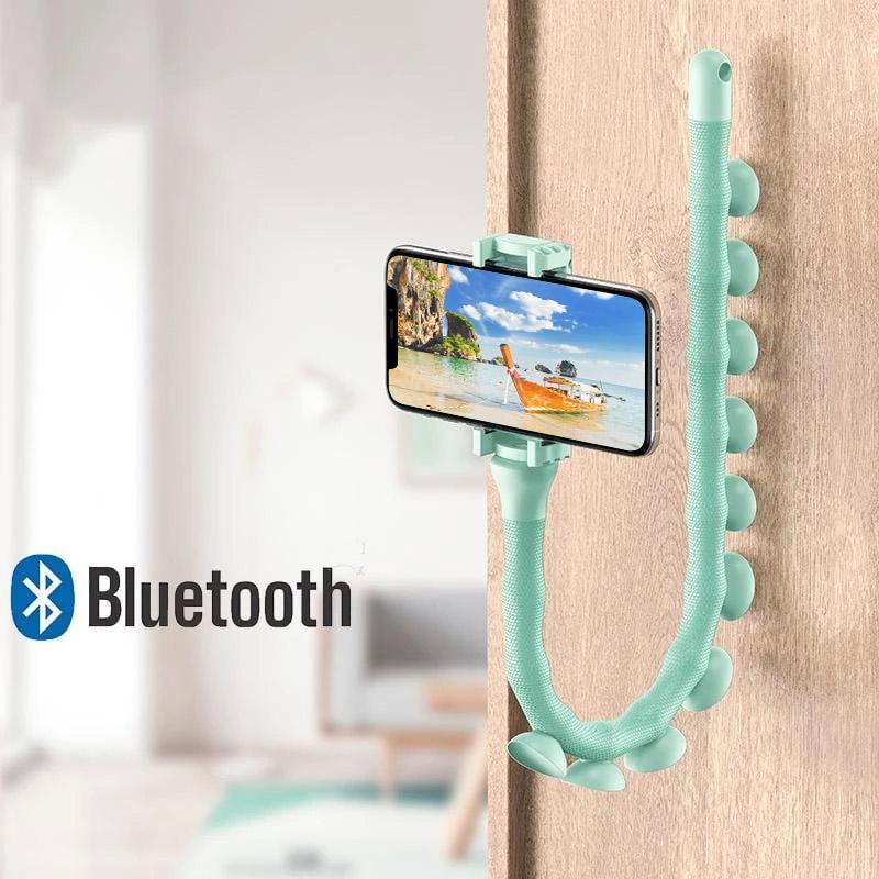 Rynx | Portable smartphone stand in the shape of chenille