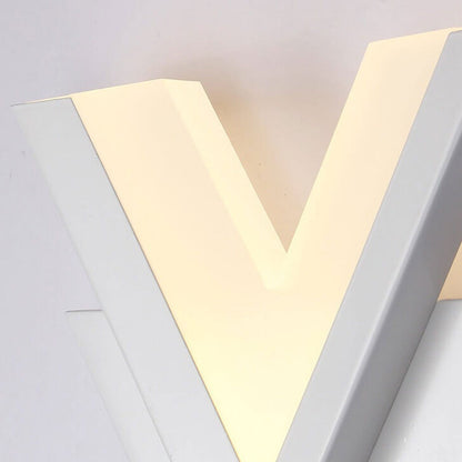 Rynx | Minimalist V-shaped LED wall lamp