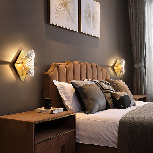 Rynx | 1 Bulb Rhombus Wall Light Fixture Modern Stylish Metal and Clear Crystal Wall Lamp in Brass Finish