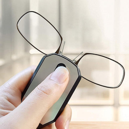 Rynx | The reading glasses you will never forget!