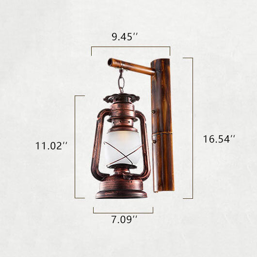 Rynx | EquiLume Vintage Wall Lantern in Iron | 1 Light | Rustic Lighting for Home