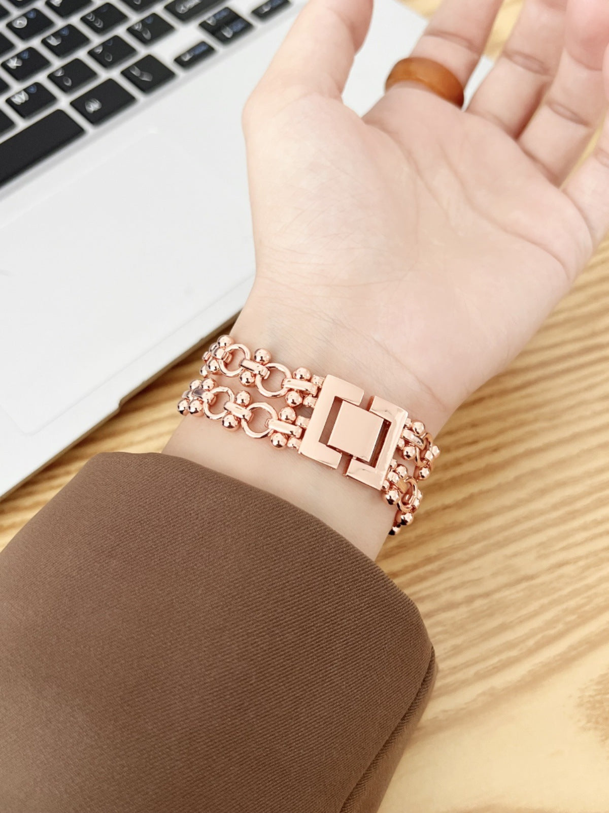 Rynx | New Chinese metal circle watch double chain