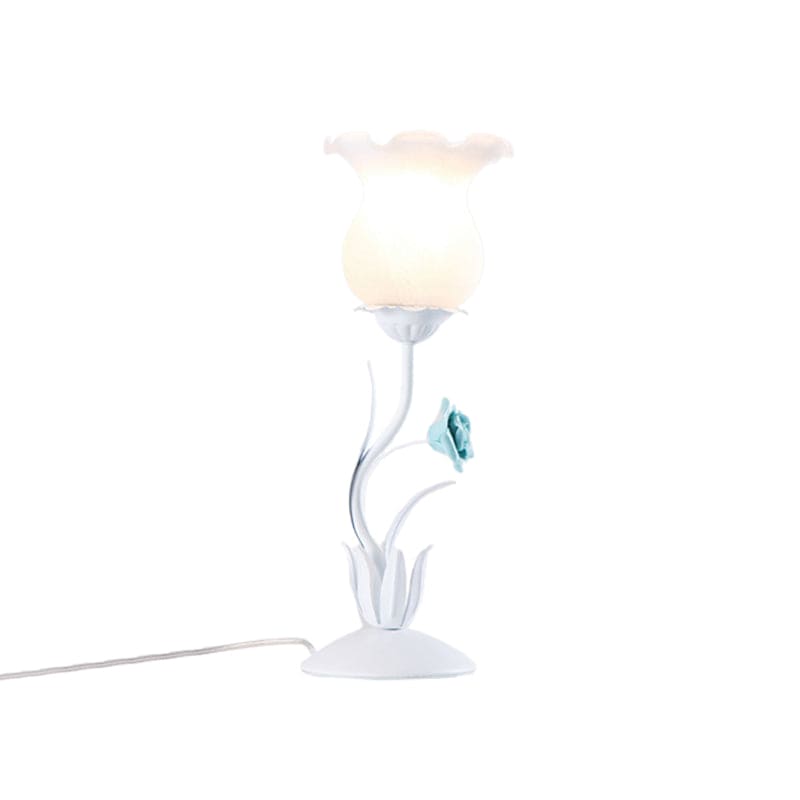 Rynx | FloraLight - Light up your nightstand with the FloraLight table lamp