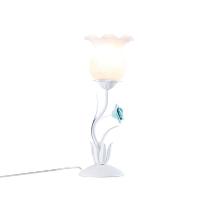 Rynx | FloraLight - Light up your nightstand with the FloraLight table lamp