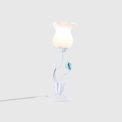 Rynx | FloraLight - Light up your nightstand with the FloraLight table lamp