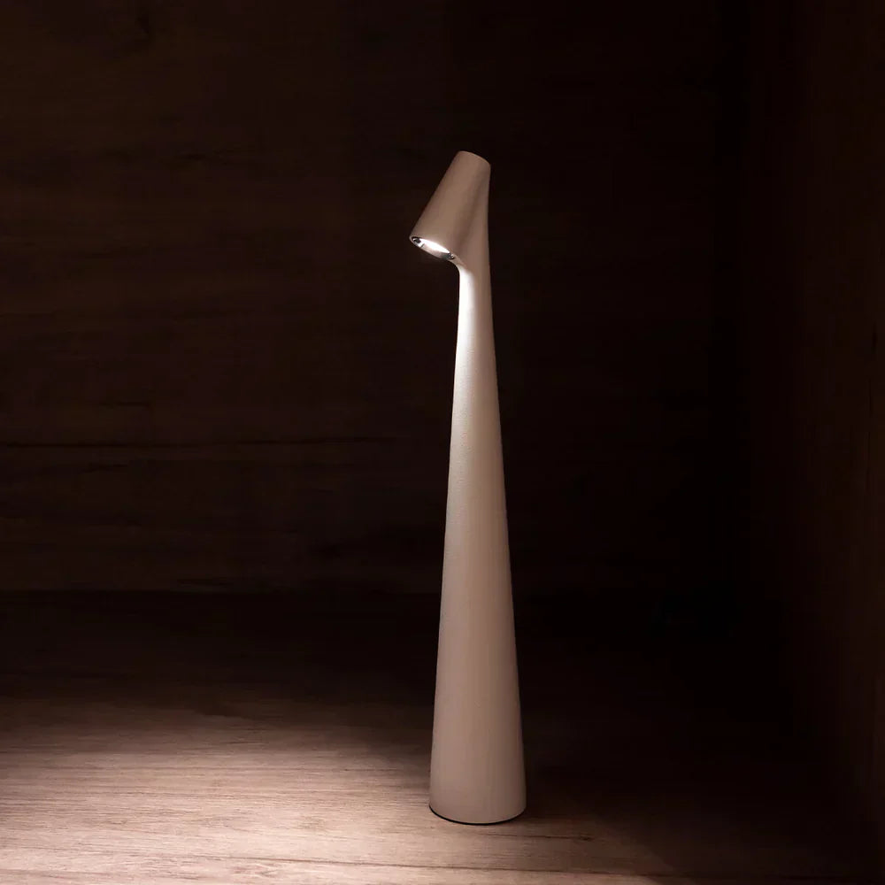 RYNX | Nordic Minimalistic Design Table Lamp – Wireless - Led - Versatile Usage
